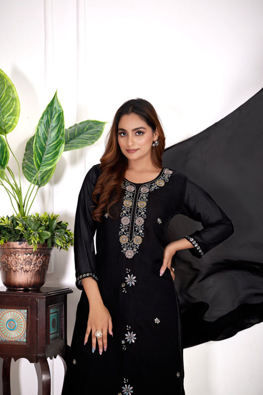 Punjabi Floral design Kurta With Trouser & Duppata