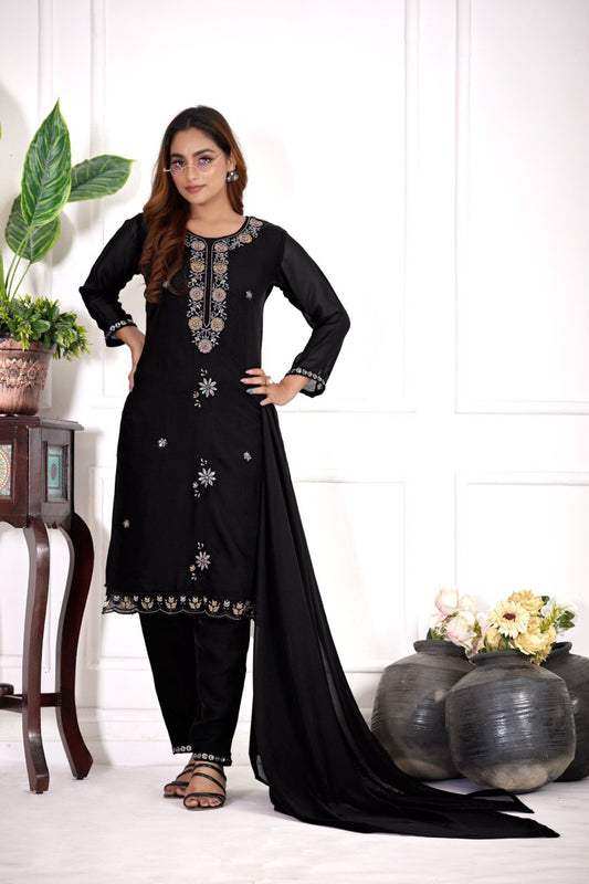 Punjabi Floral design Kurta With Trouser & Duppata